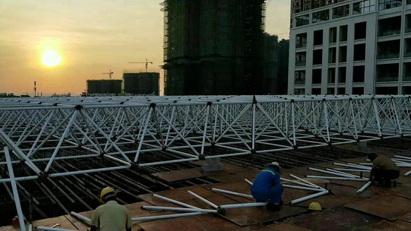 渭南螺栓球网架安装现场